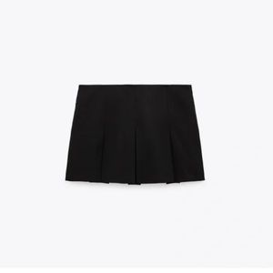 NWT Zara Pleated Mini Scort